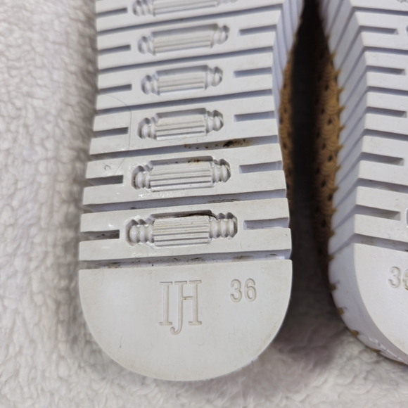 ILSE JACOBSEN Tan and White Tulip laser cut slip on sneakers size 6 - Picture 10 of 11